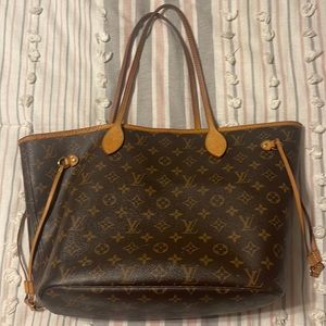 Louis Vuitton Neverfull MM Tote bag